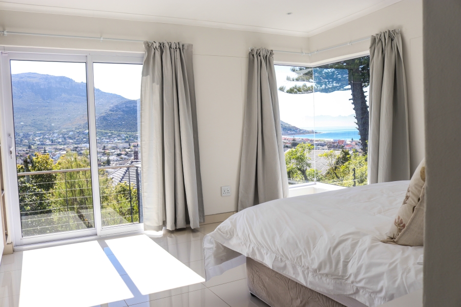 3 Bedroom Property for Sale in Fish Hoek Western Cape